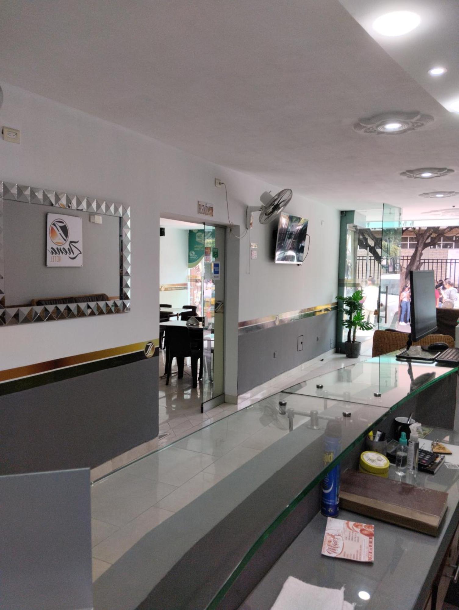 Hotel Ayenda Zhena Cúcuta Esterno foto
